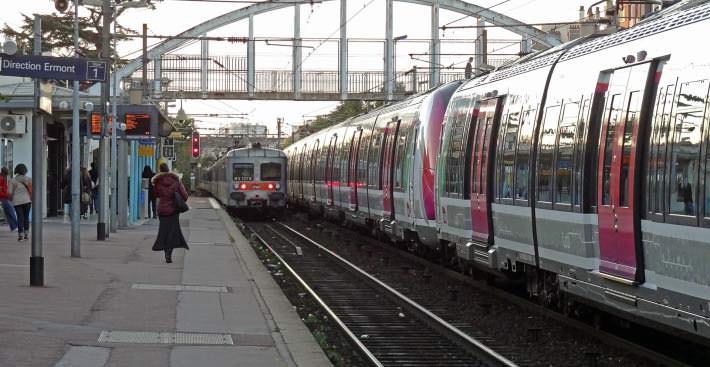 Gare-dEnghien-les-Bains-SNCF_00004_00000